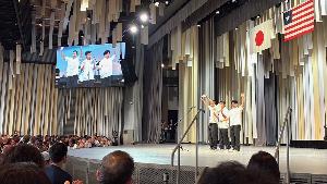 万博リベリアナショナルデーステージで仁賀保高校生がスピーチ