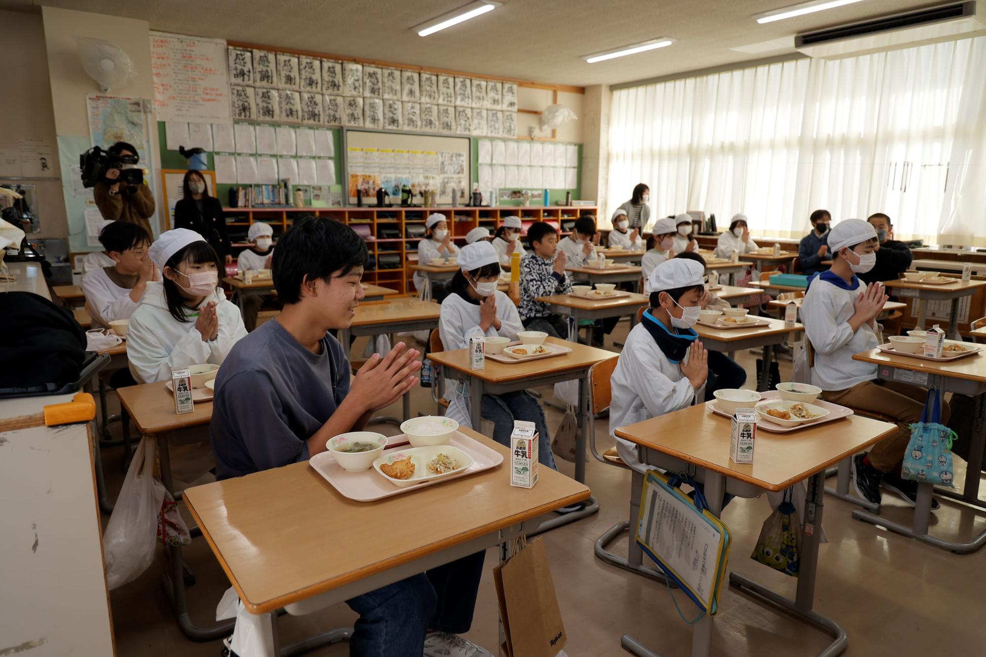 2023.12.8無農薬サキホコレ学校給食02